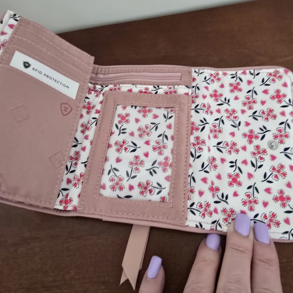 Vera Bradley Riley Pink Floral Women's Wallet - Picture 4 of 7